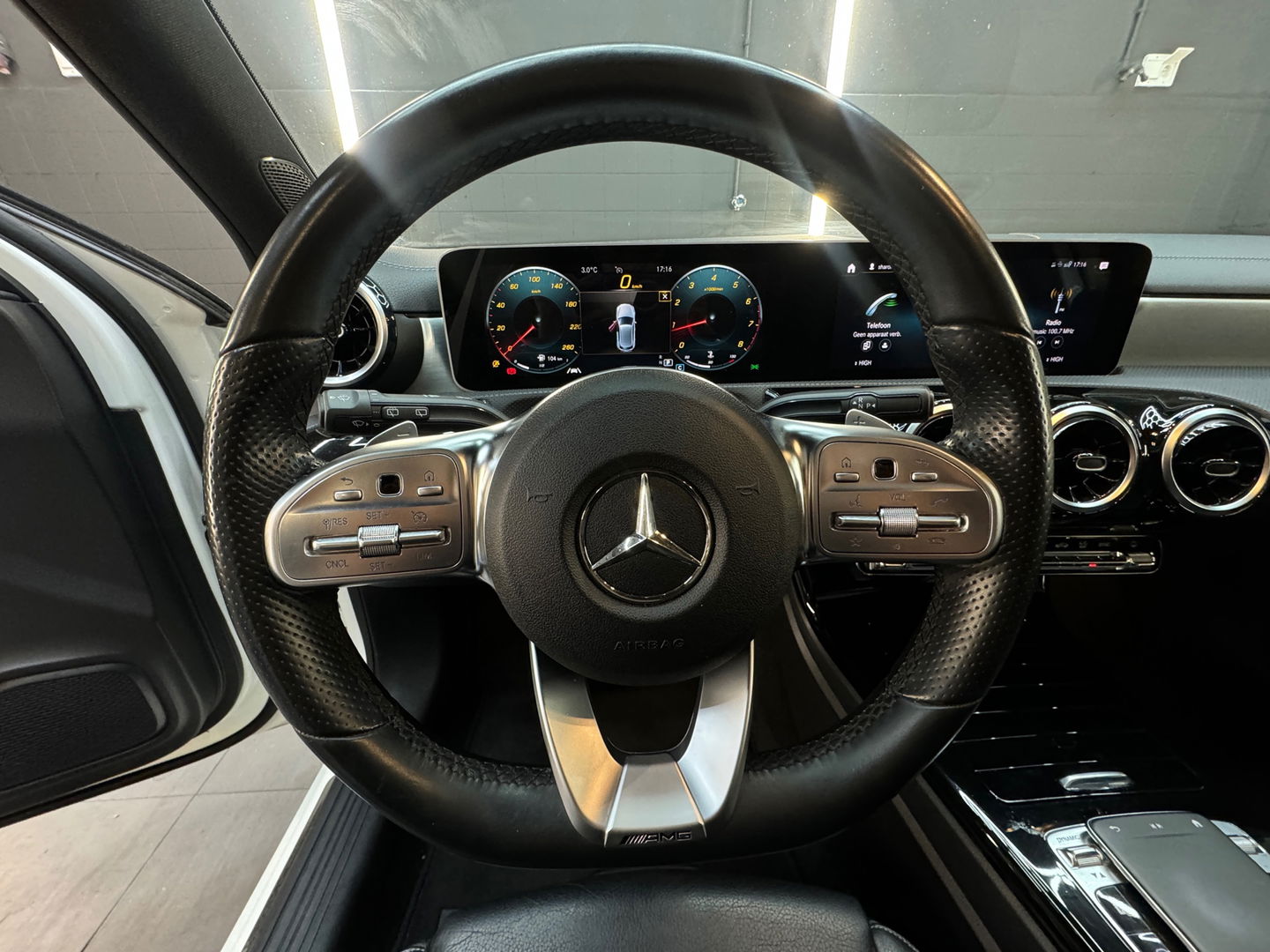 Mercedes-Benz A-Klasse 200 AMG Pano|Sfeer|Night|Camera|Leder