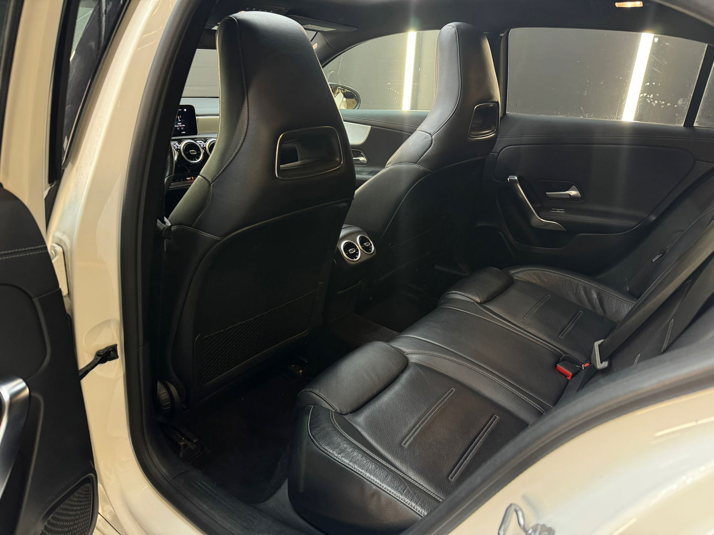 Mercedes-Benz A-Klasse 200 AMG Pano|Sfeer|Night|Camera|Leder