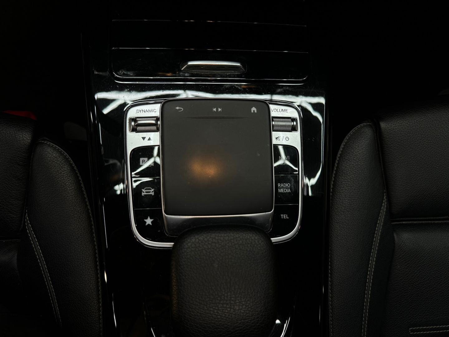 Mercedes-Benz A-Klasse 200 AMG Pano|Sfeer|Night|Camera|Leder