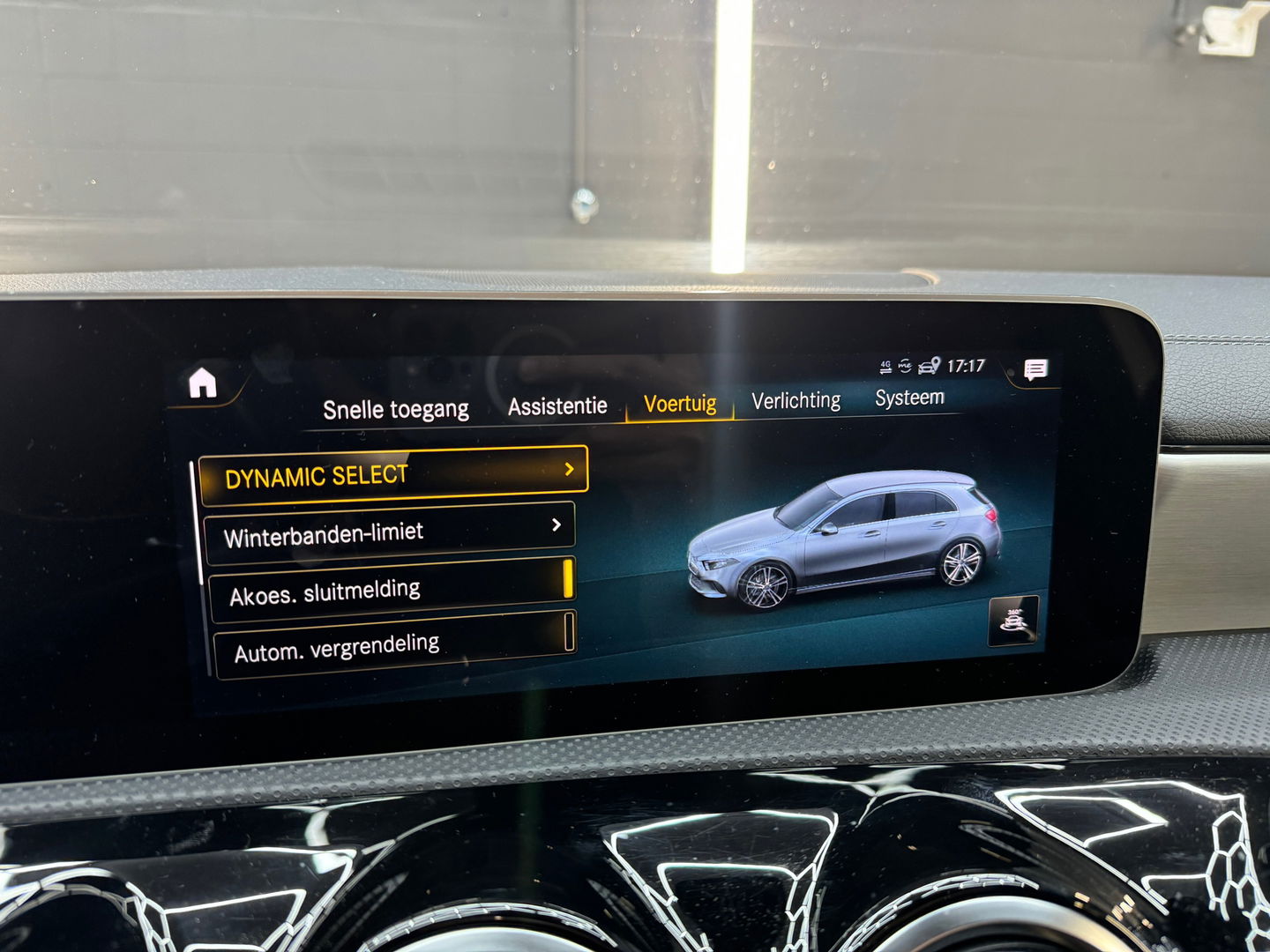 Mercedes-Benz A-Klasse 200 AMG Pano|Sfeer|Night|Camera|Leder