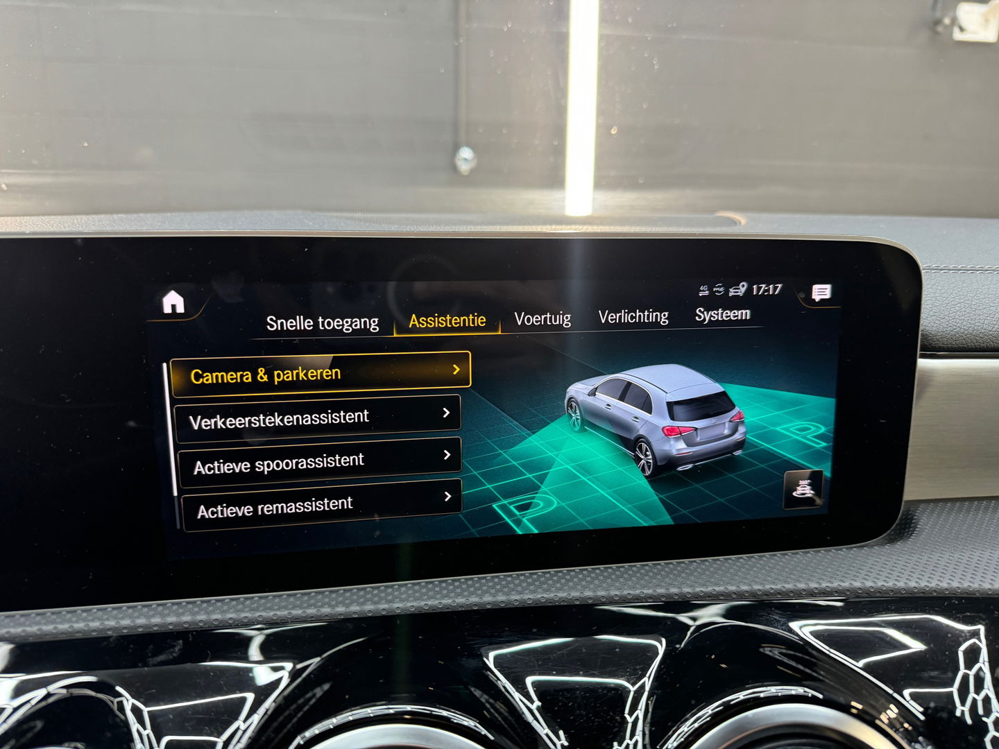 Mercedes-Benz A-Klasse 200 AMG Pano|Sfeer|Night|Camera|Leder