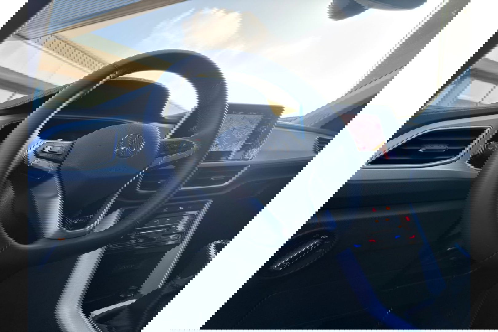 Volkswagen T-Roc 1.0 TSI GOAL EDITION AIRCO NAVI PDC LMV STOELVW