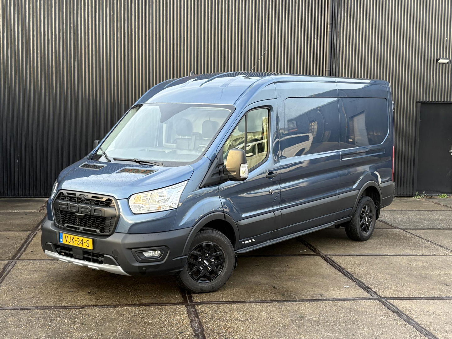 Ford Transit 350 2.0 TDCI L3H2 Trail | VOORRUIT VERWARMING | NETTE BUS | WEINIG KM