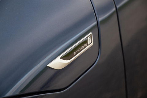 BMW X2 xDrive25e Executive CAMERA / LEDER / PLUG IN HYBRID / STOELVERWARMING