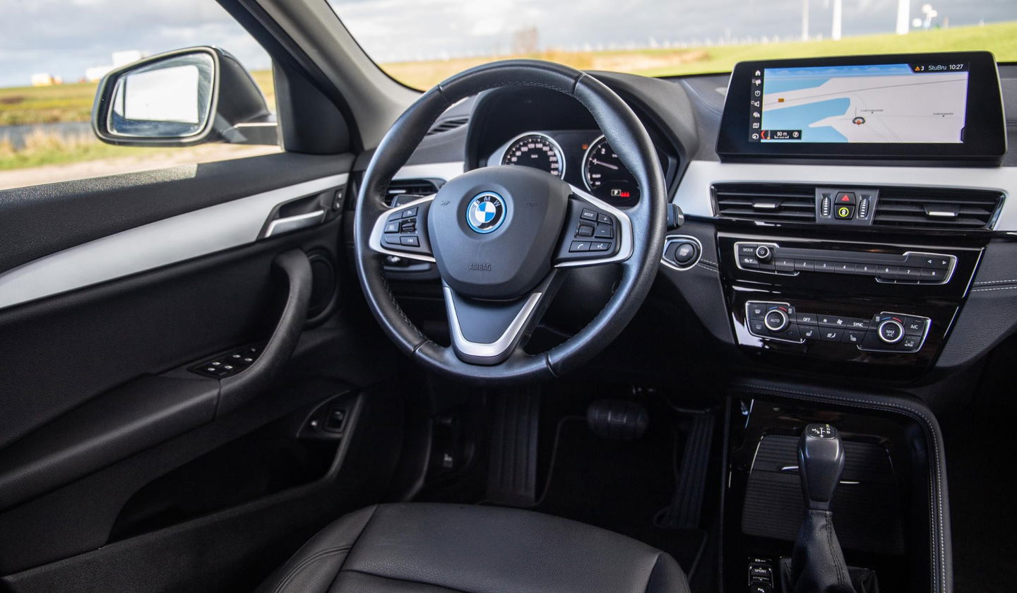 BMW X2 xDrive25e Executive CAMERA / LEDER / PLUG IN HYBRID / STOELVERWARMING