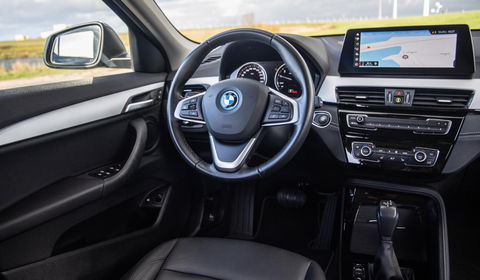 BMW X2 xDrive25e Executive CAMERA / LEDER / PLUG IN HYBRID / STOELVERWARMING