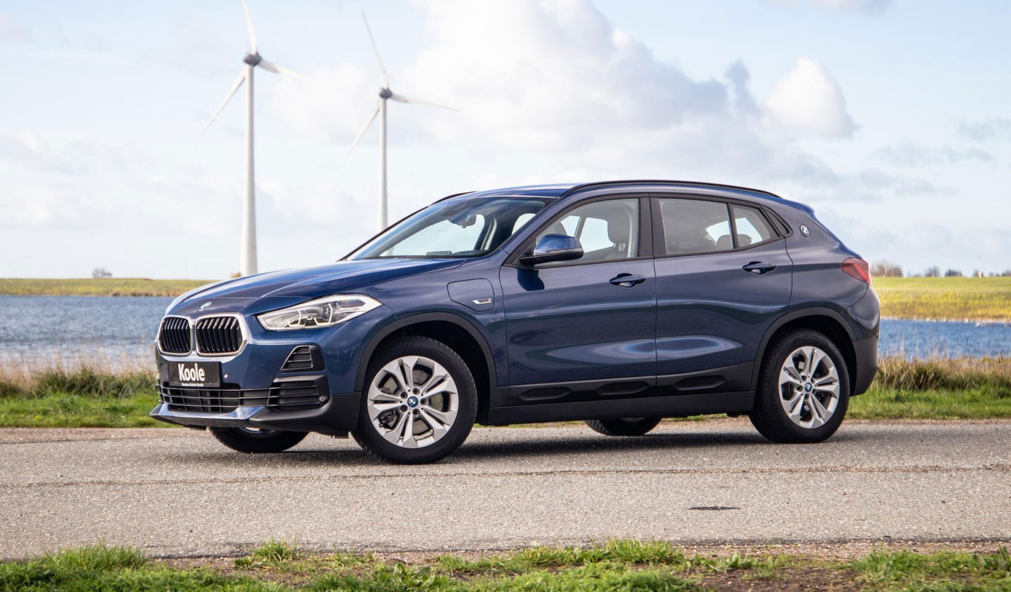 BMW X2 xDrive25e Executive CAMERA / LEDER / PLUG IN HYBRID / STOELVERWARMING