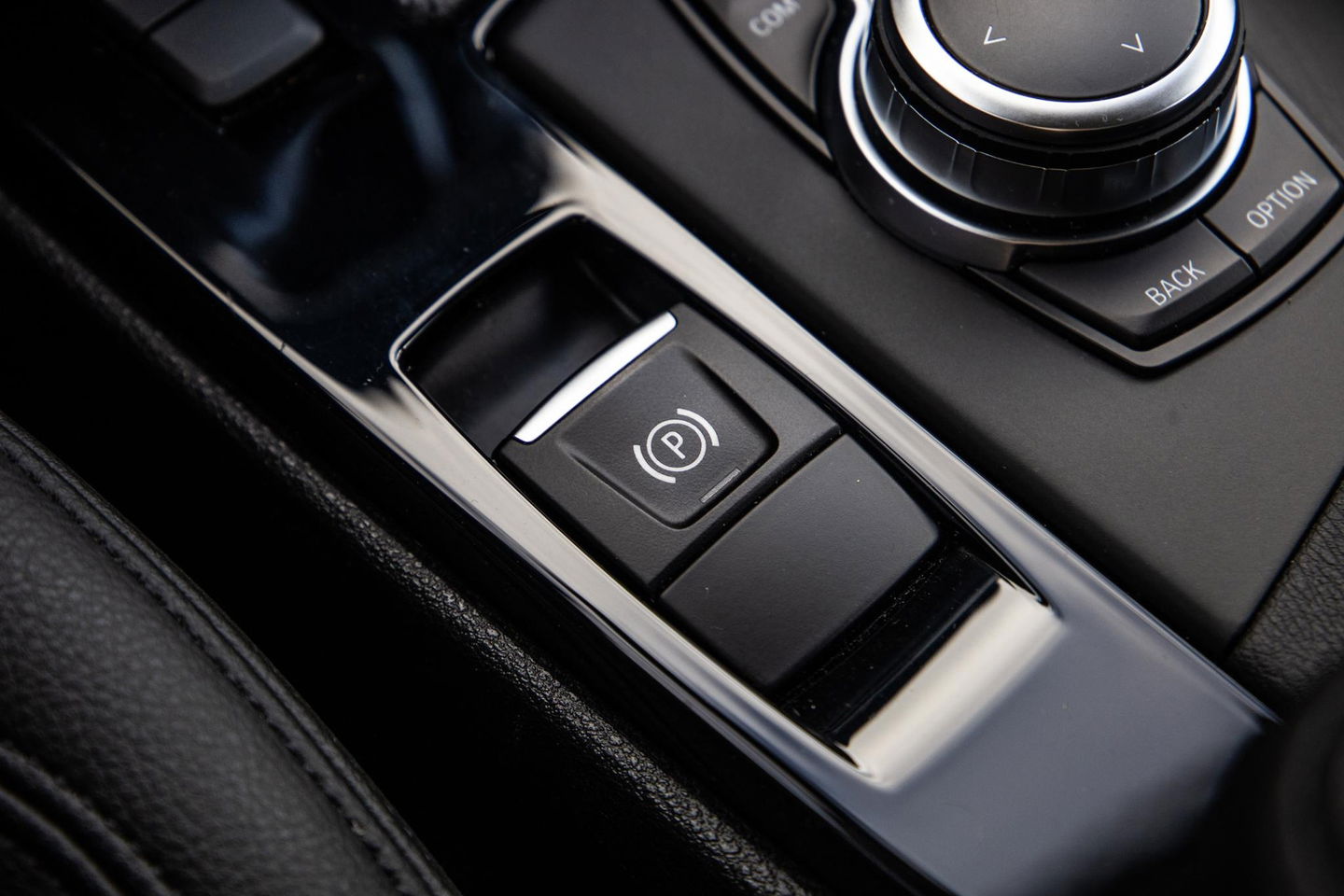 BMW X2 xDrive25e Executive CAMERA / LEDER / PLUG IN HYBRID / STOELVERWARMING