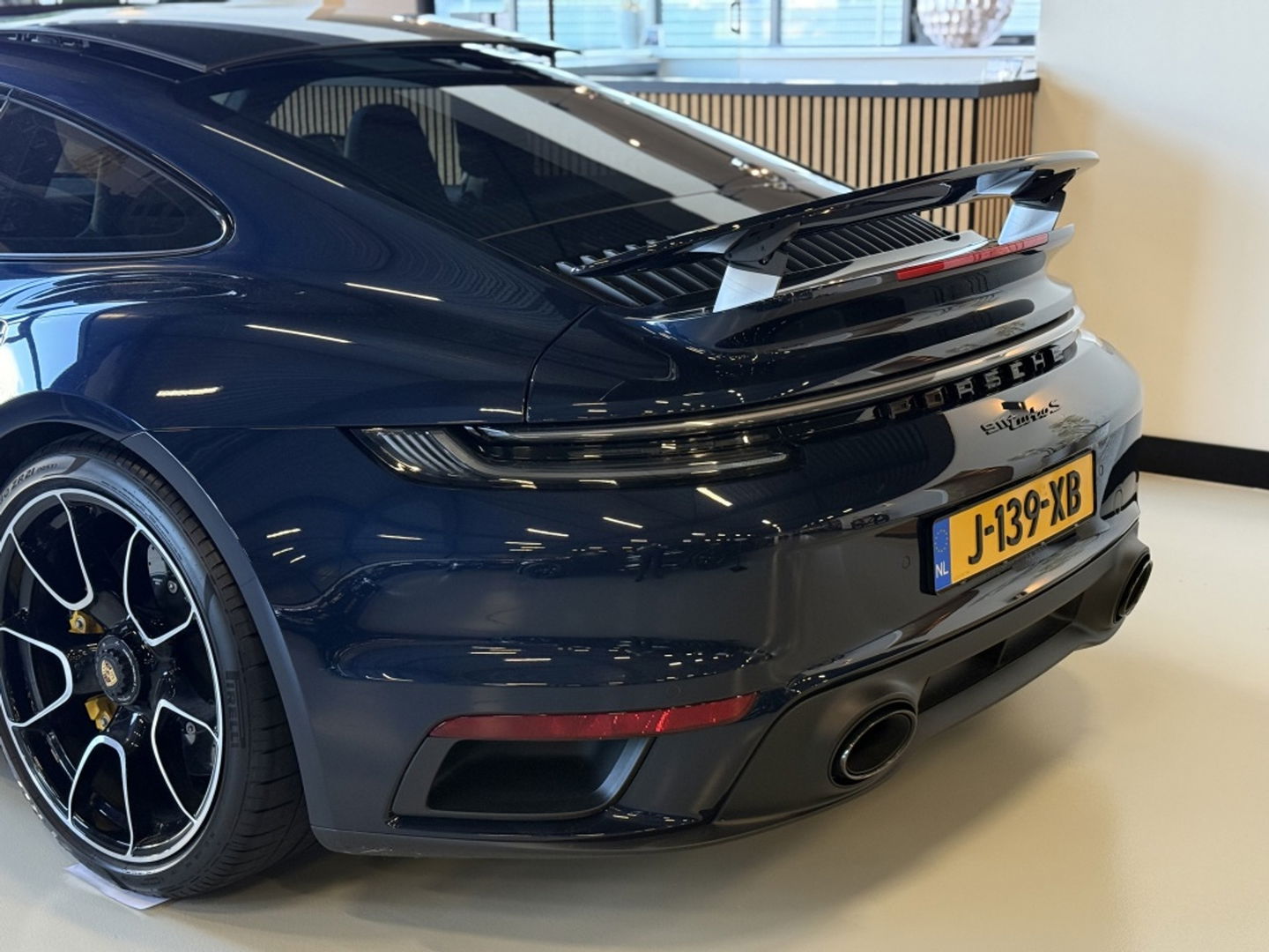Porsche 911 3.8 Turbo S 651PK / X-sight / lift / kermamisch *NAP*