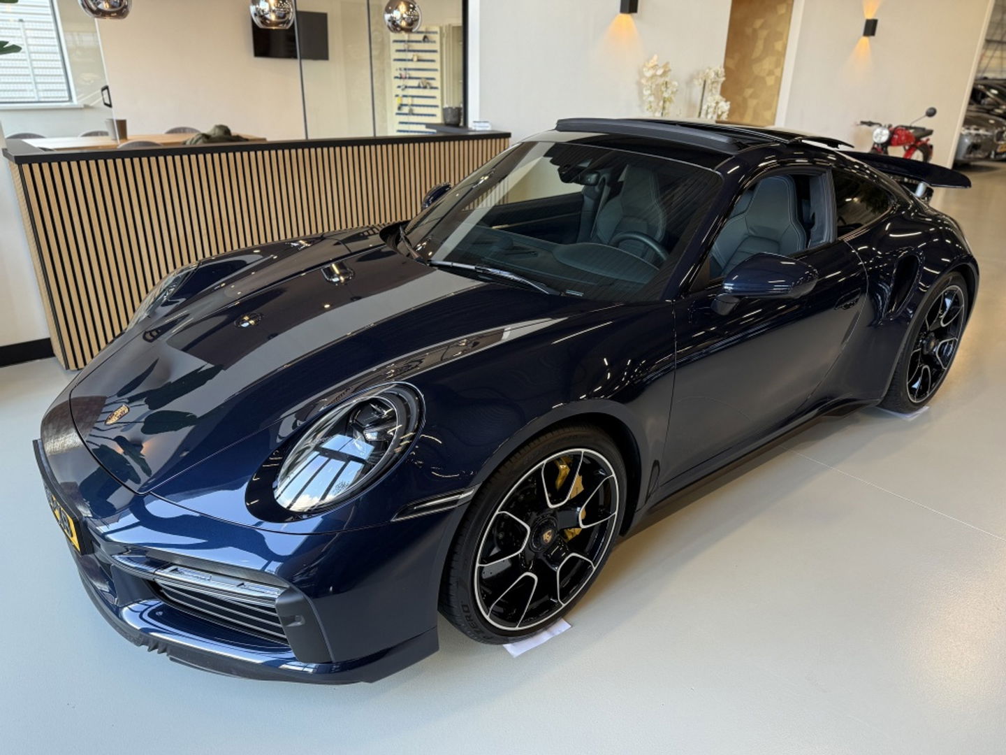 Porsche 911 3.8 Turbo S 651PK / X-sight / lift / kermamisch *NAP*