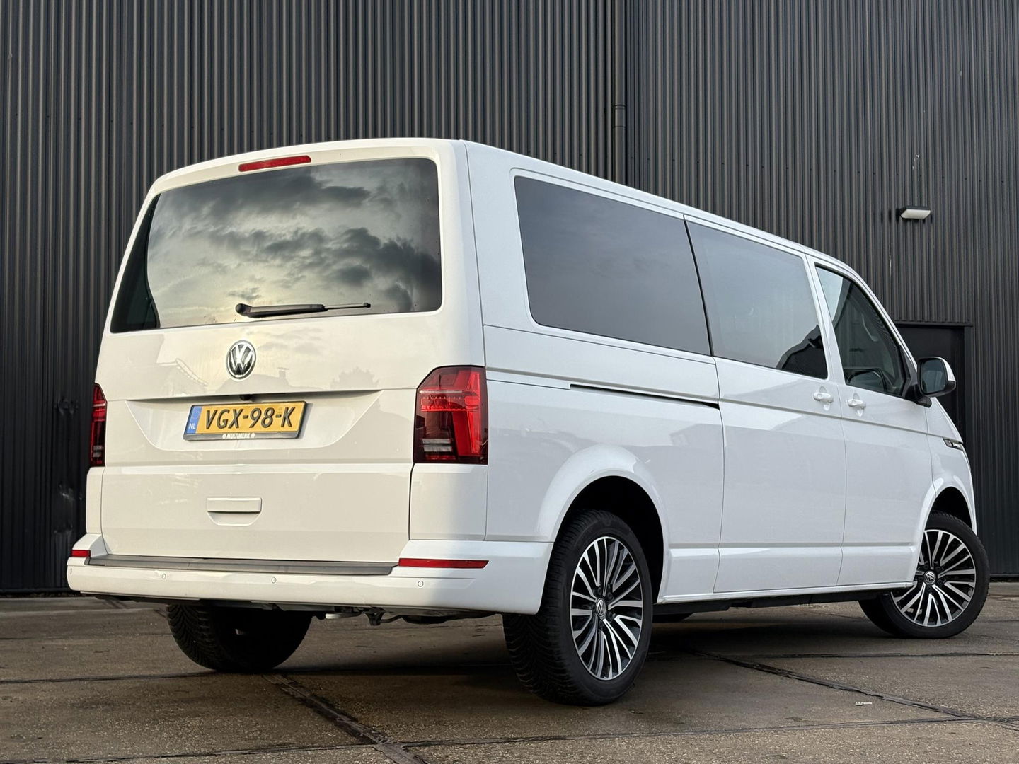 Volkswagen Transporter 2.0 TDI L2H1 30 DC | Digital Cockpit |