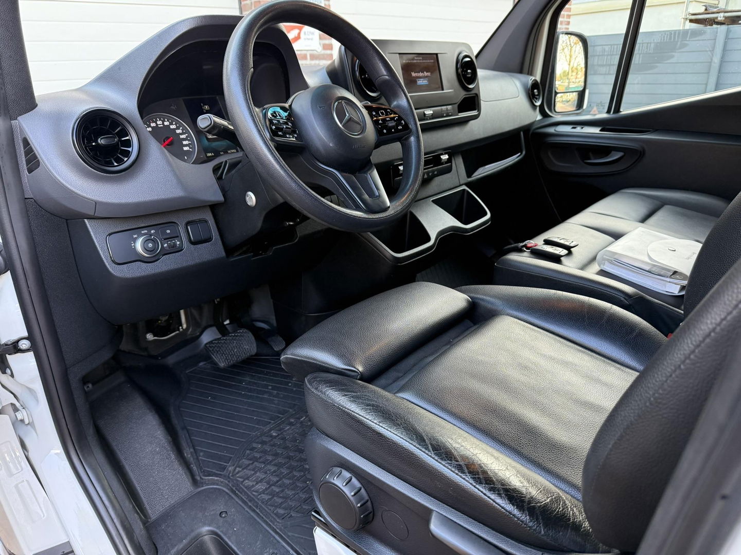 Mercedes-Benz Sprinter 314 2.2 CDI L2H2 servicebus 3500kg trekgewicht