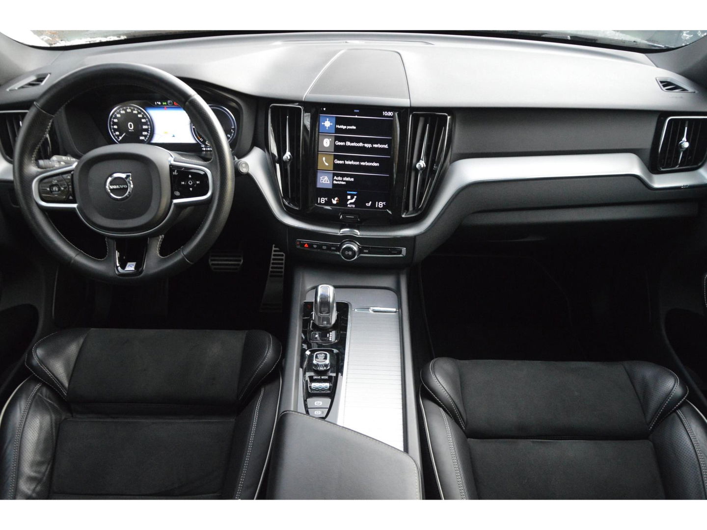 Volvo XC60 T8 Hybride AWD R-Design | Stuurverwarming | Cruise-Control | Schuif/Kantel-dak | Stoelverwarming |