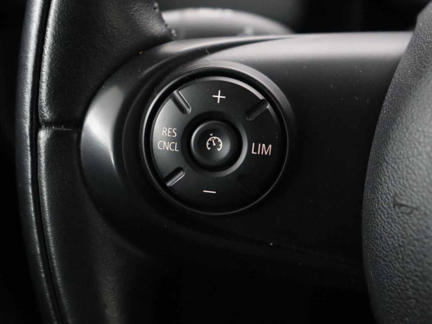 MINI Countryman 1.5 One Business Edition | Harman/Kardon | Carplay | Full LED | Keyless | Navigatie | Park Assist | Half leder | Climate control | Cruise control