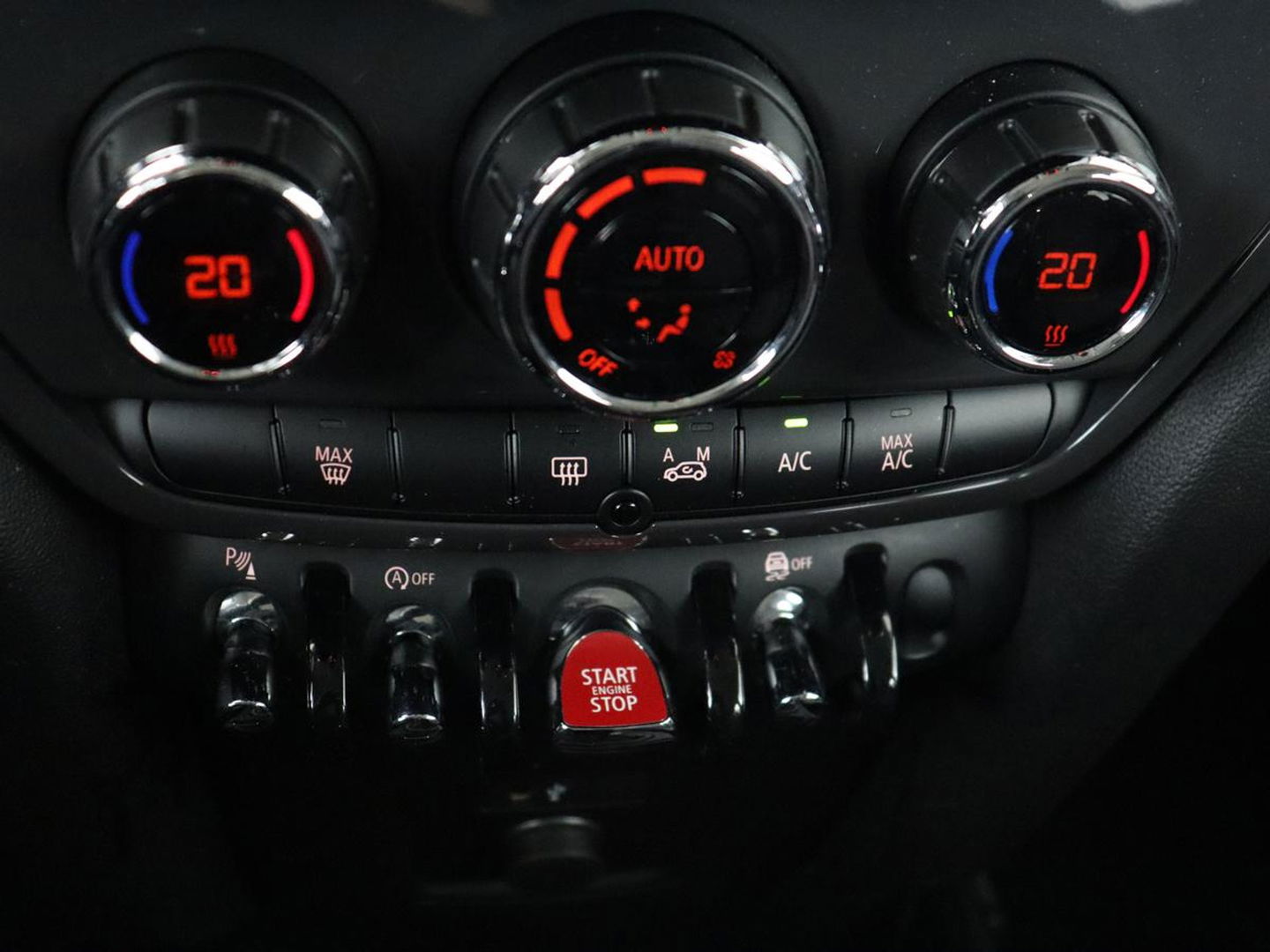 MINI Countryman 1.5 One Business Edition | Harman/Kardon | Carplay | Full LED | Keyless | Navigatie | Park Assist | Half leder | Climate control | Cruise control