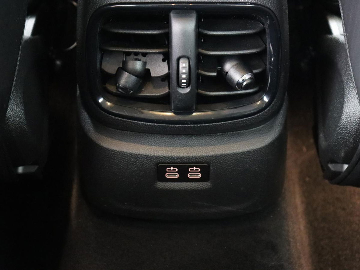 MINI Countryman 1.5 One Business Edition | Harman/Kardon | Carplay | Full LED | Keyless | Navigatie | Park Assist | Half leder | Climate control | Cruise control