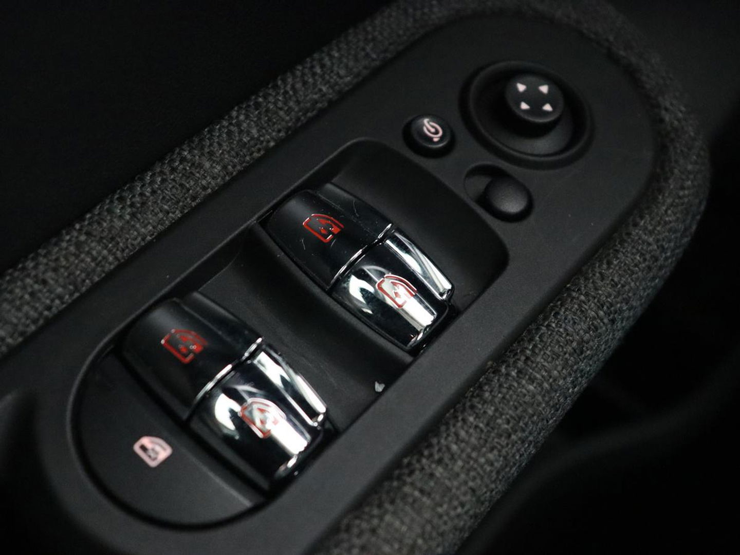 MINI Countryman 1.5 One Business Edition | Harman/Kardon | Carplay | Full LED | Keyless | Navigatie | Park Assist | Half leder | Climate control | Cruise control