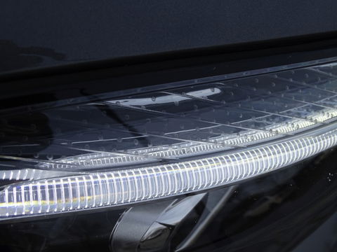 Mercedes-Benz CLA-Klasse Shooting Brake 180 automaat / AMG Ed. 1 / 2019 / LED *NAP*