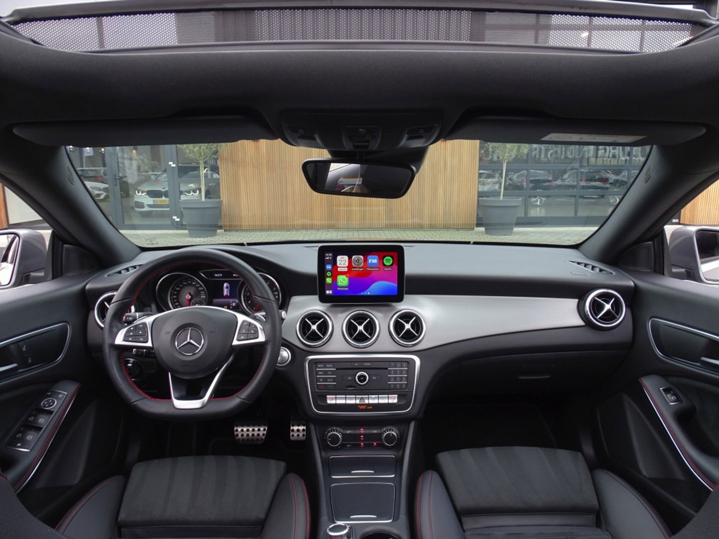 Mercedes-Benz CLA-Klasse Shooting Brake 180 automaat / AMG Ed. 1 / 2019 / LED *NAP*