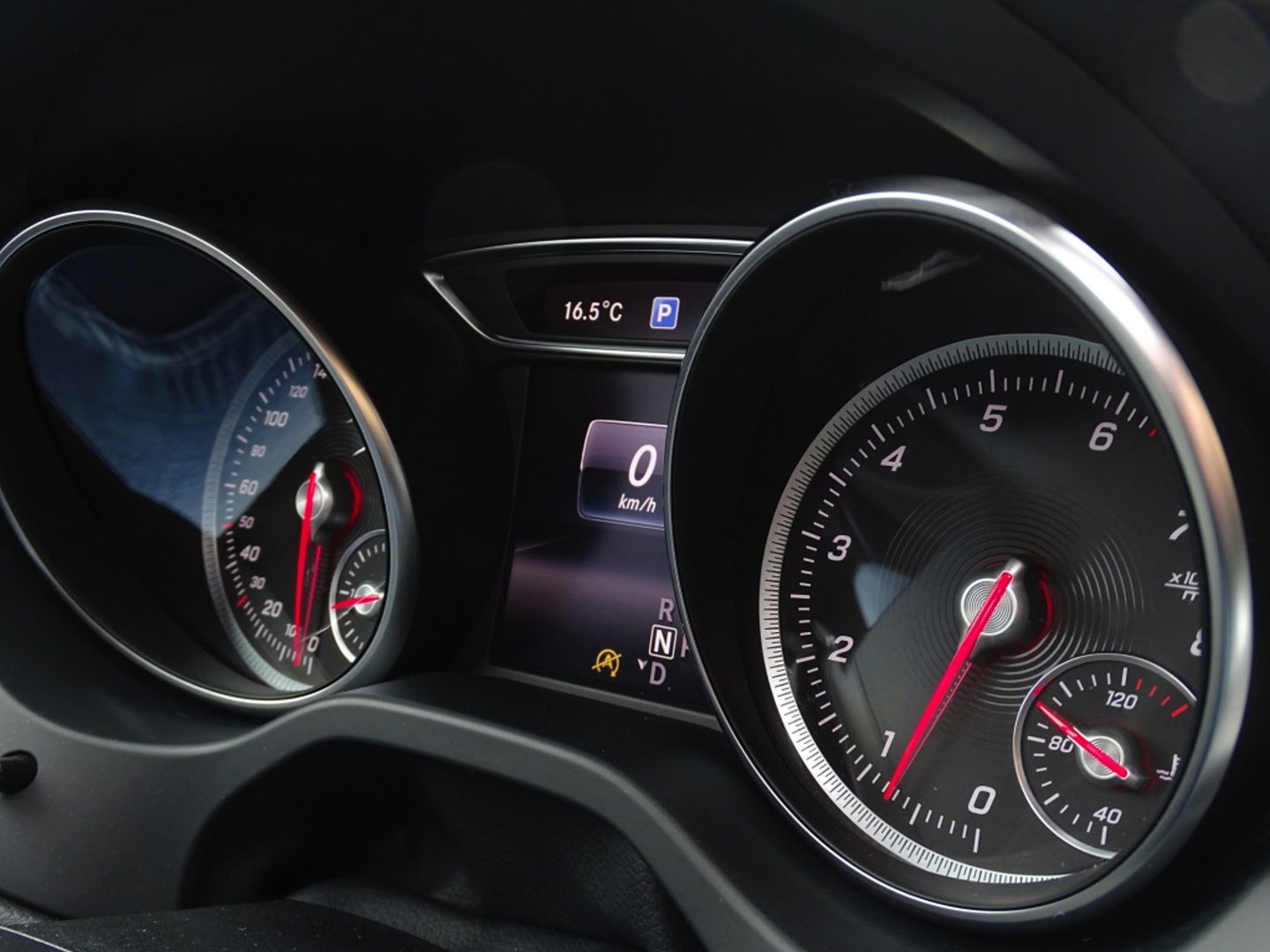 Mercedes-Benz CLA-Klasse Shooting Brake 180 automaat / AMG Ed. 1 / 2019 / LED *NAP*