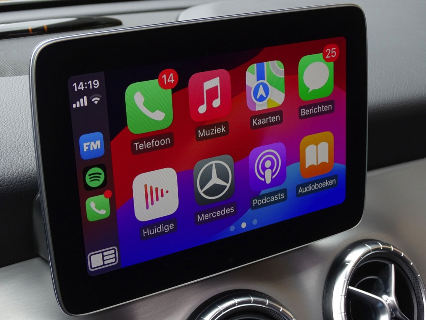 Mercedes-Benz CLA-Klasse Shooting Brake 180 automaat / AMG Ed. 1 / 2019 / LED *NAP*