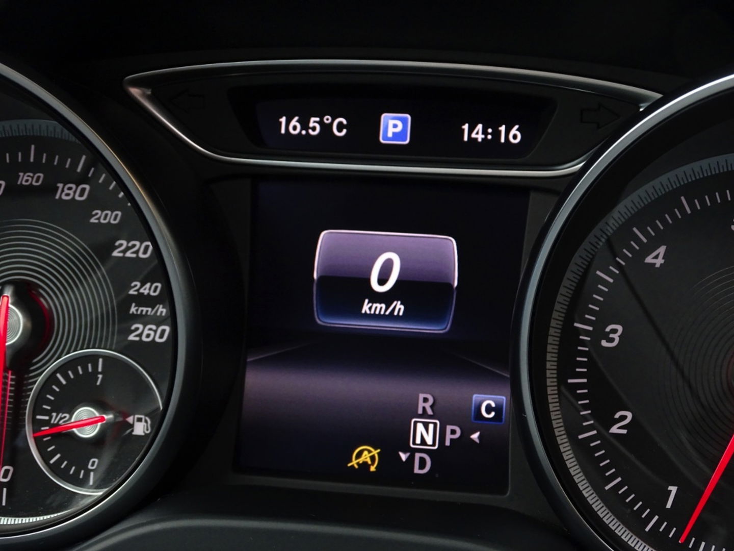 Mercedes-Benz CLA-Klasse Shooting Brake 180 automaat / AMG Ed. 1 / 2019 / LED *NAP*