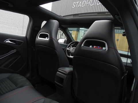Mercedes-Benz CLA-Klasse Shooting Brake 180 automaat / AMG Ed. 1 / 2019 / LED *NAP*