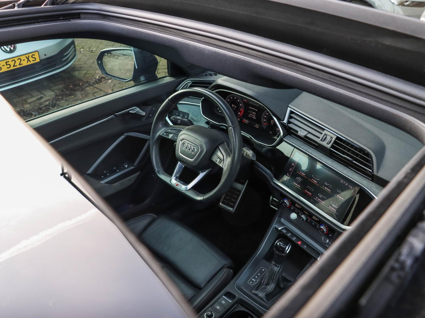 Audi Q3 40 TFSI Quattro S Line Panoramadak B&O Audio Leder Camera Sfeerverlichting