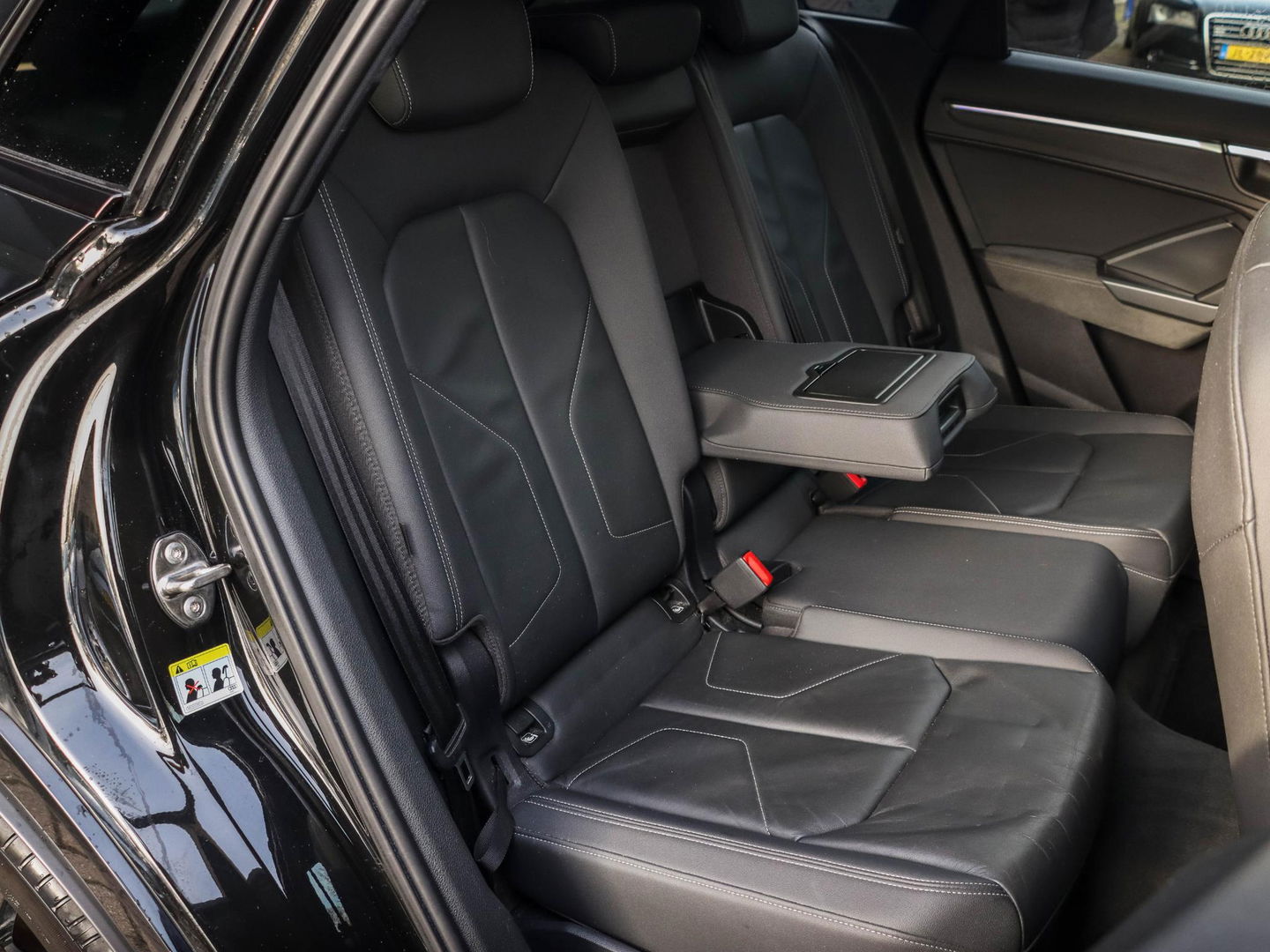 Audi Q3 40 TFSI Quattro S Line Panoramadak B&O Audio Leder Camera Sfeerverlichting