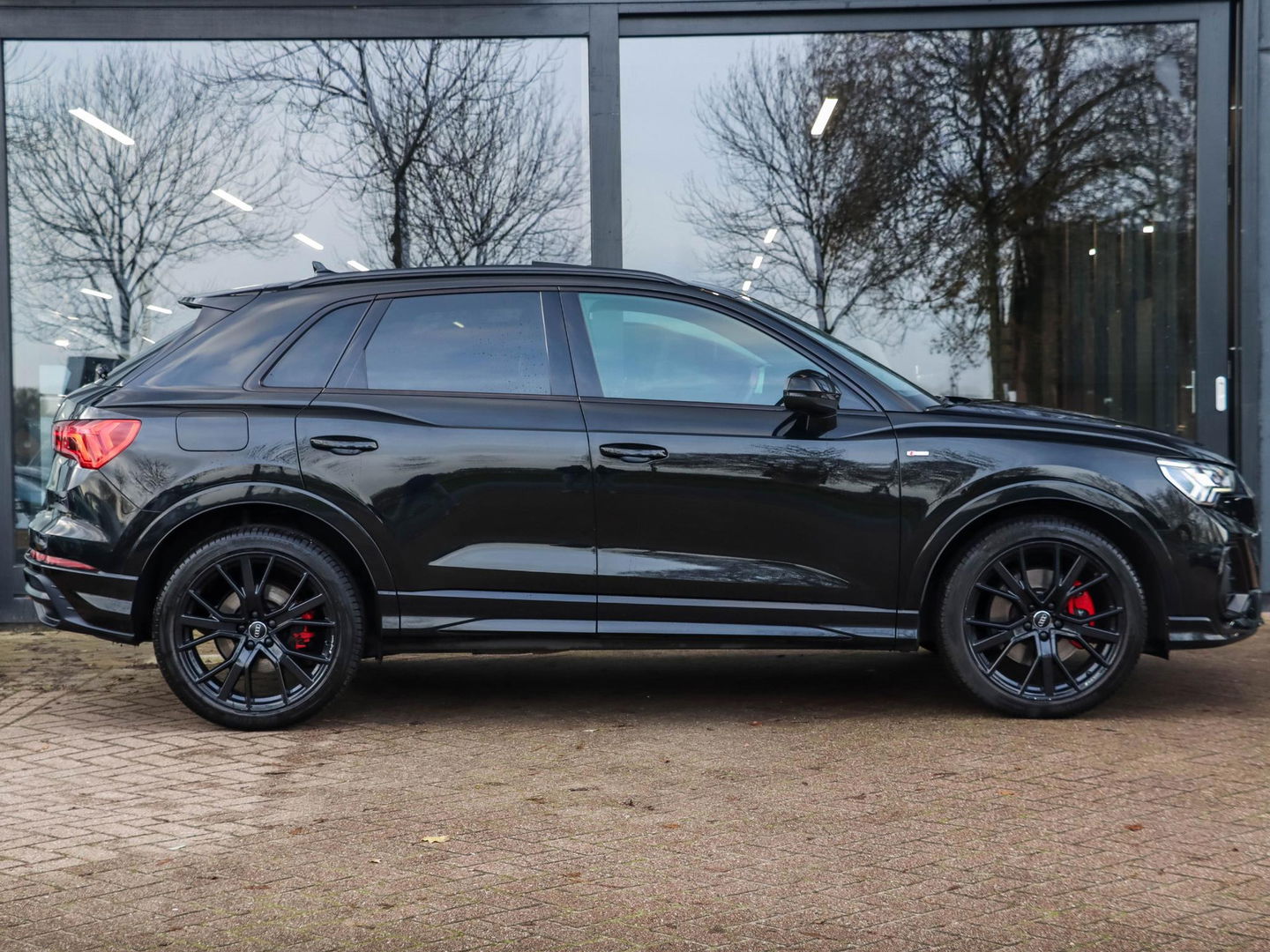 Audi Q3 40 TFSI Quattro S Line Panoramadak B&O Audio Leder Camera Sfeerverlichting