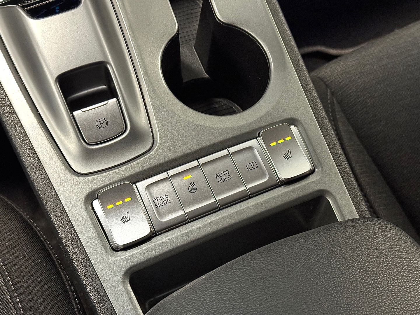 Hyundai KONA EV Comfort Smart 39 kWh | Standkachel | Krell Sound | Camera | Stuurwielverwarming | Stoelverwarming | Lane Assist | Dodehoeksensor | Adaptieve Cruise Control | DAB |