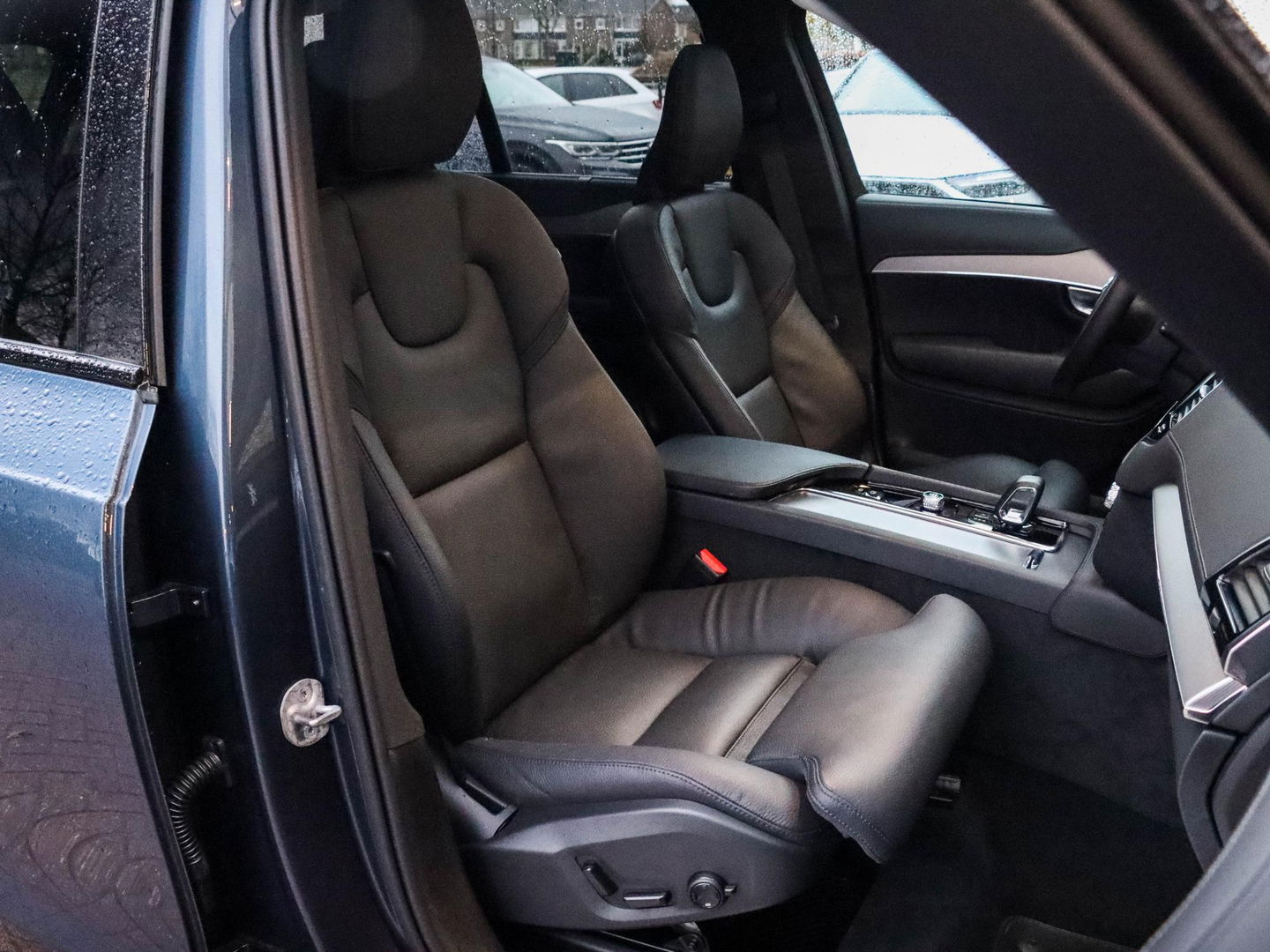 Volvo XC90 T8 Recharge AWD Plus Dark 7p Pano Trekhaak 360 Cam