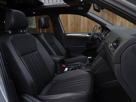 Volkswagen Tiguan Allspace 2.0 TSI 184PK 4-Motion / R-Line / 2022 / panorama / LED