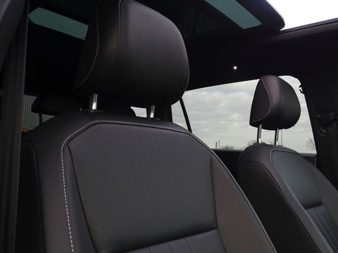 Volkswagen Tiguan Allspace 2.0 TSI 184PK 4-Motion / R-Line / 2022 / panorama / LED