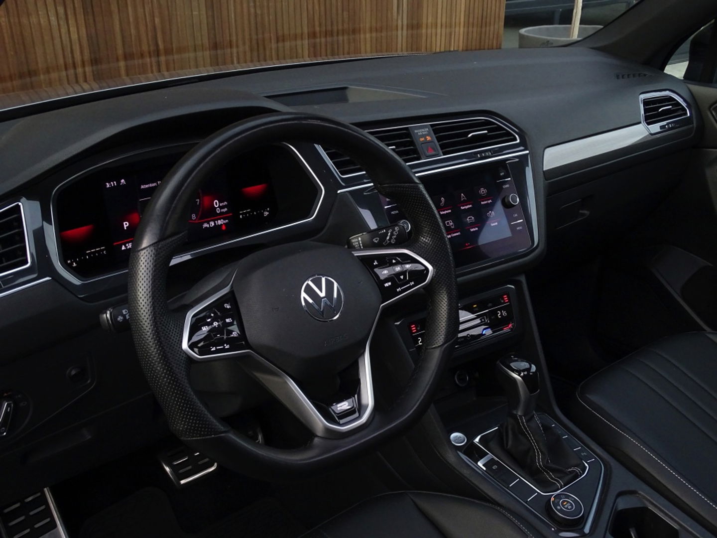 Volkswagen Tiguan Allspace 2.0 TSI 184PK 4-Motion / R-Line / 2022 / panorama / LED