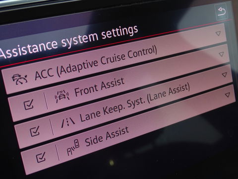 Volkswagen Tiguan Allspace 2.0 TSI 184PK 4-Motion / R-Line / 2022 / panorama / LED