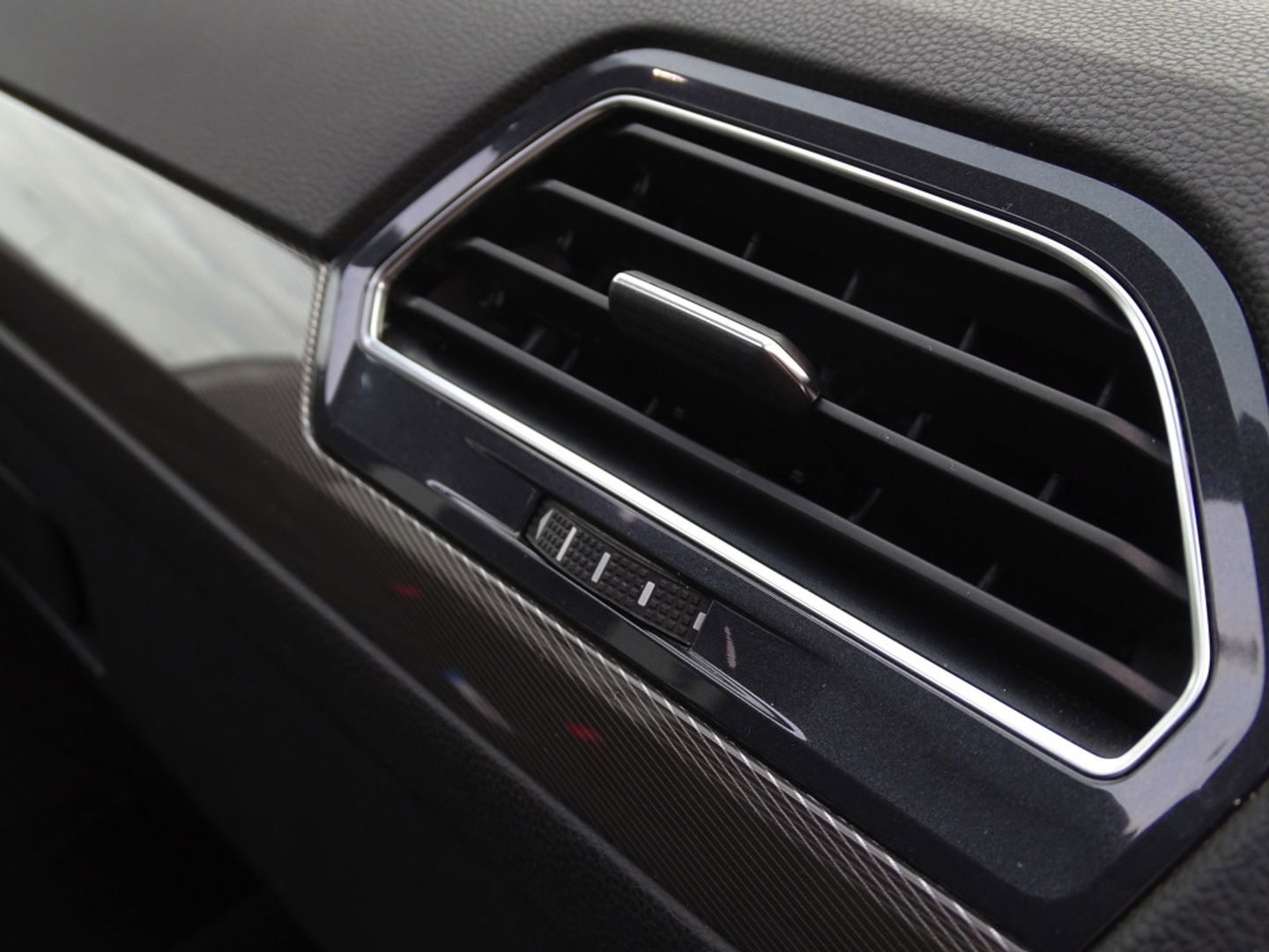 Volkswagen Tiguan Allspace 2.0 TSI 184PK 4-Motion / R-Line / 2022 / panorama / LED