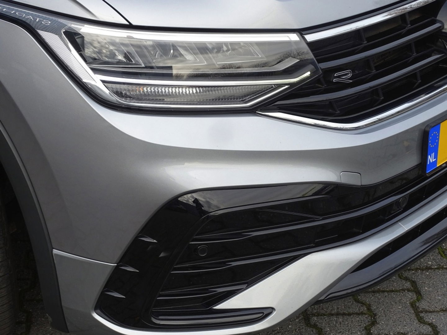 Volkswagen Tiguan Allspace 2.0 TSI 184PK 4-Motion / R-Line / 2022 / panorama / LED