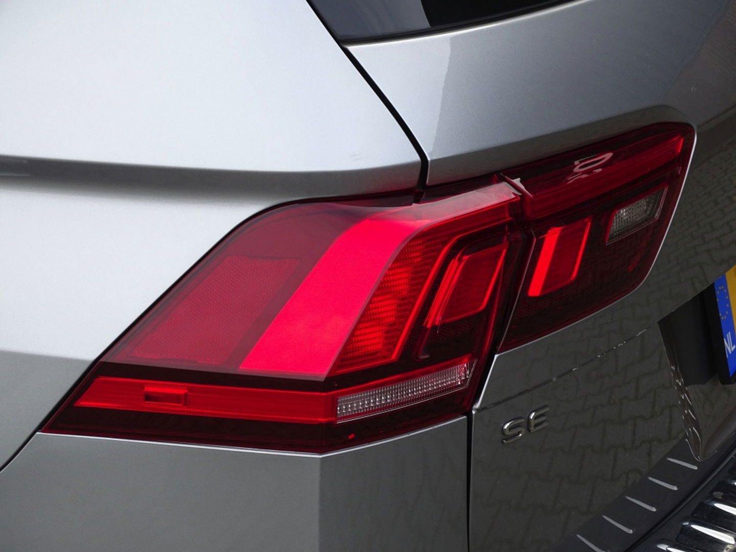 Volkswagen Tiguan Allspace 2.0 TSI 184PK 4-Motion / R-Line / 2022 / panorama / LED