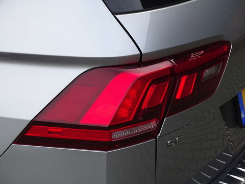 Volkswagen Tiguan Allspace 2.0 TSI 184PK 4-Motion / R-Line / 2022 / panorama / LED