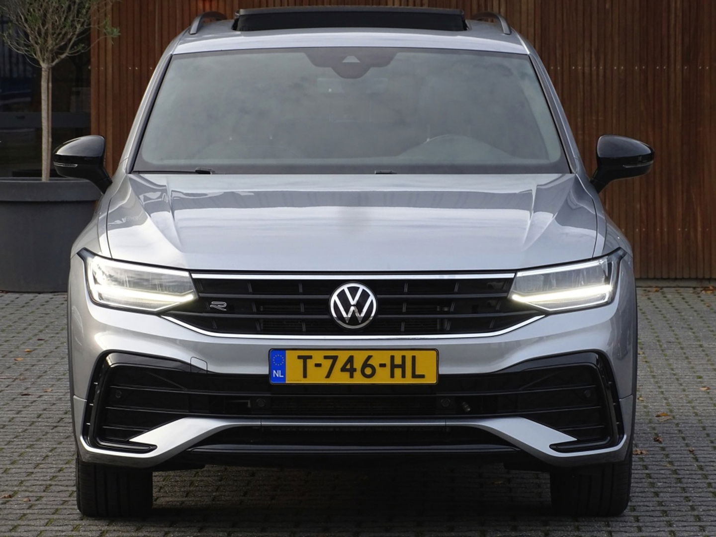 Volkswagen Tiguan Allspace 2.0 TSI 184PK 4-Motion / R-Line / 2022 / panorama / LED