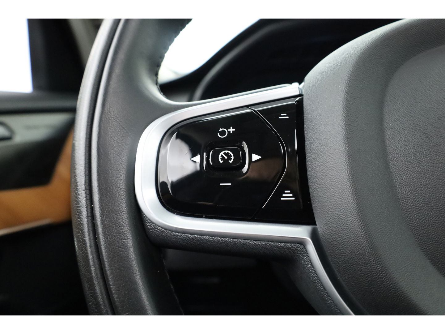 Volvo XC90 2.0 T8 Recharge AWD Inscription | Long Range |Pano | ACC | Trekhaak | Blis | Mem. Stoelen | 360 cam. |