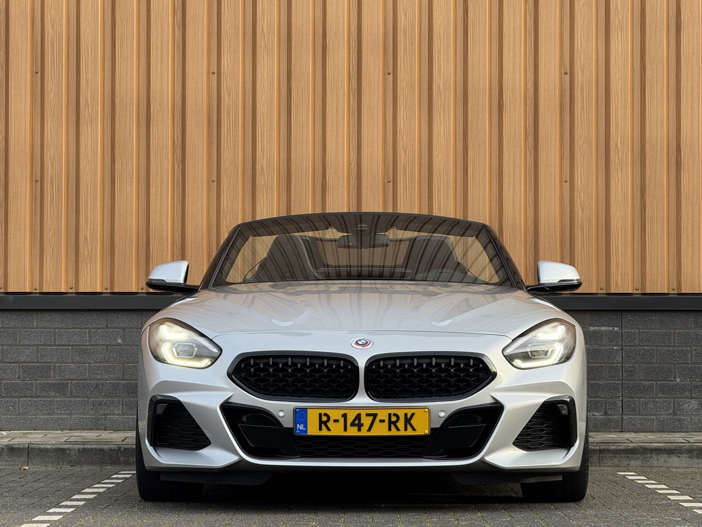 BMW Z4 Roadster sDrive20i Business Edition Plus | M Pakket | Harman / Kardon | Leder | Apple Carplay | Android Auto | Camera | Lane Assist | DAB | Adaptieve Cruise Control | Stuurwielverwarming |