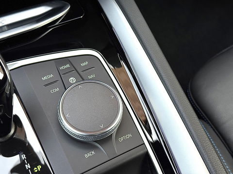 BMW Z4 Roadster sDrive20i Business Edition Plus | M Pakket | Harman / Kardon | Leder | Apple Carplay | Android Auto | Camera | Lane Assist | DAB | Adaptieve Cruise Control | Stuurwielverwarming |