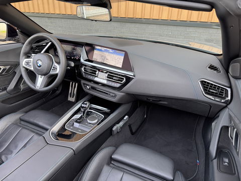 BMW Z4 Roadster sDrive20i Business Edition Plus | M Pakket | Harman / Kardon | Leder | Apple Carplay | Android Auto | Camera | Lane Assist | DAB | Adaptieve Cruise Control | Stuurwielverwarming |