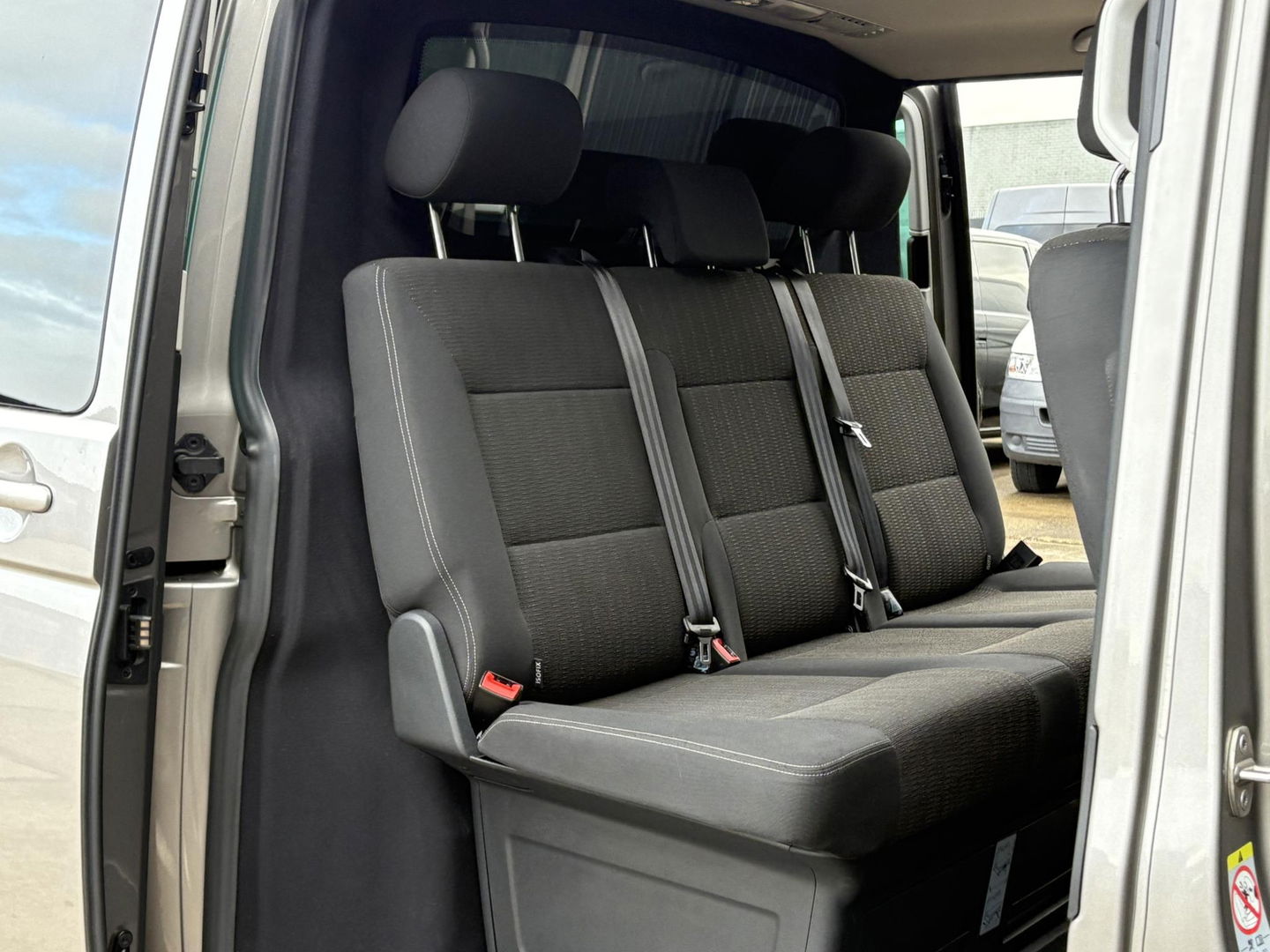 Volkswagen Transporter Multivan 2.0 TDI L2H1 DC 4Motion Multivan | STANDKACHEL | 2x SCHUIFD | STOELVERWARMING | SOFT CLOSE | Transporter