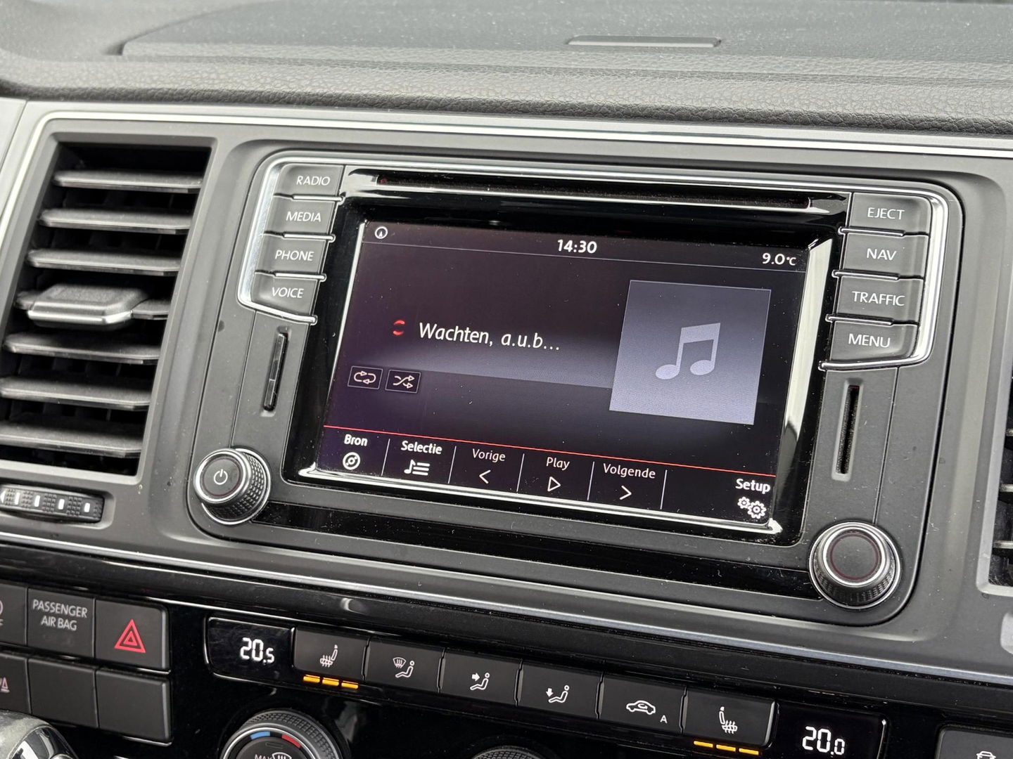 Volkswagen Transporter Multivan 2.0 TDI L2H1 DC 4Motion Multivan | STANDKACHEL | 2x SCHUIFD | STOELVERWARMING | SOFT CLOSE | Transporter