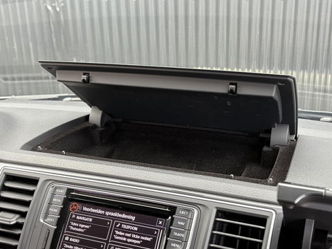 Volkswagen Transporter Multivan 2.0 TDI L2H1 DC 4Motion Multivan | STANDKACHEL | 2x SCHUIFD | STOELVERWARMING | SOFT CLOSE | Transporter