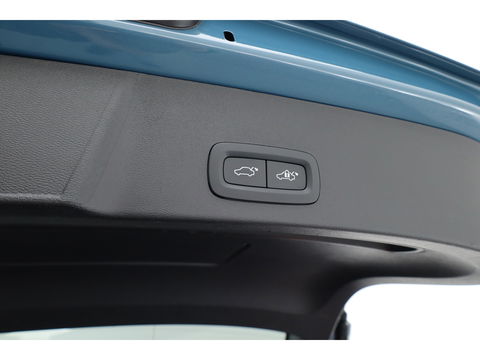 Volvo XC40 1.5 T5 Plug-in hybrid Plus Dark | Facelift | Leer | ACC | H&K Audio | elek. stoelen | Blis |