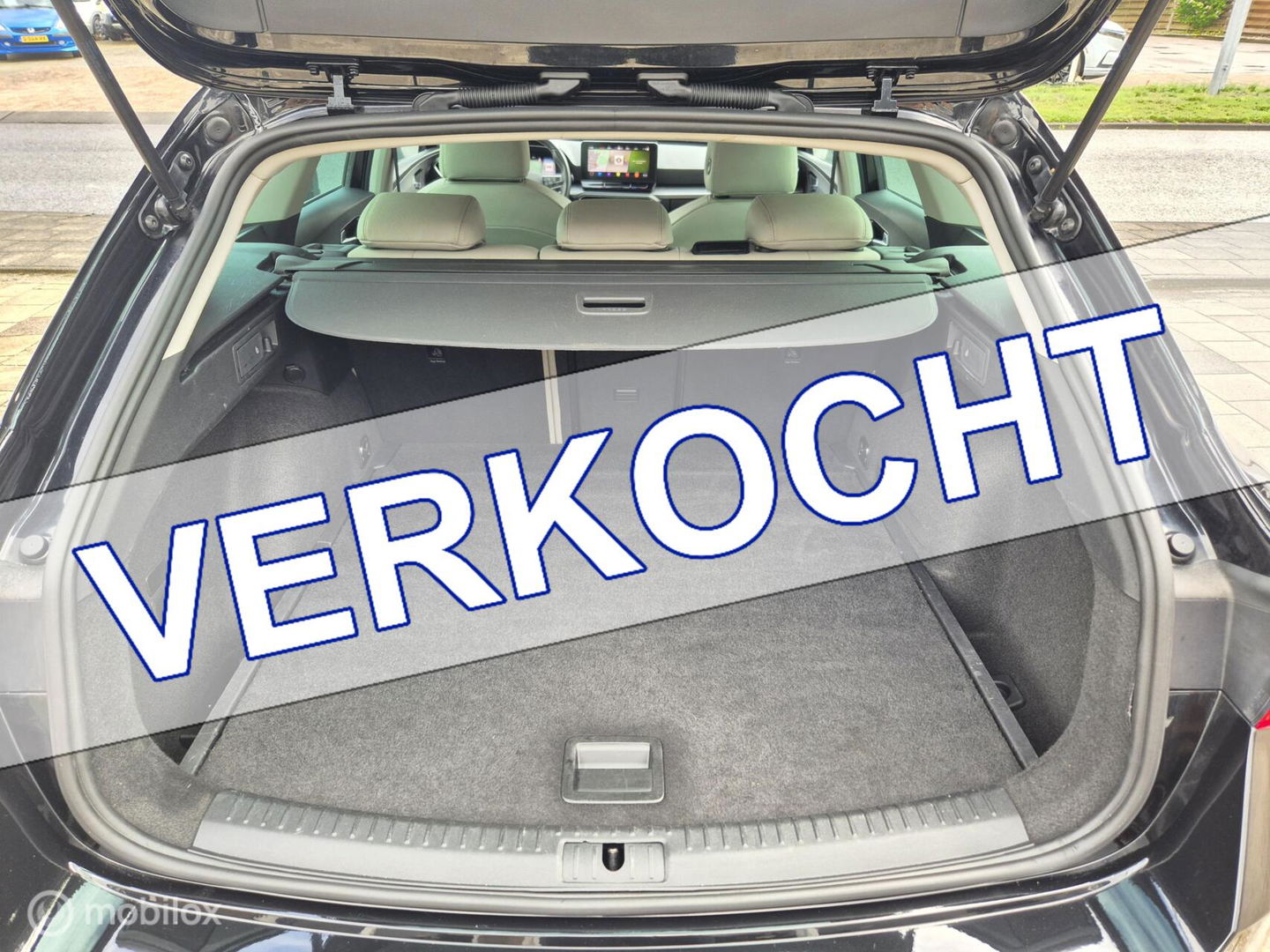 SEAT Leon Sportstourer 1.5 TSI Style Launch Edition, Leer, Virtual Cockpit